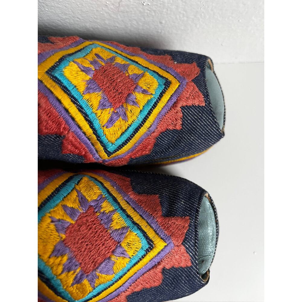 Vintage 60s Platform Mule Heels | Embroidered Denim Peep Toe | Mod Folk | Size 6 - Picture 8 of 10
